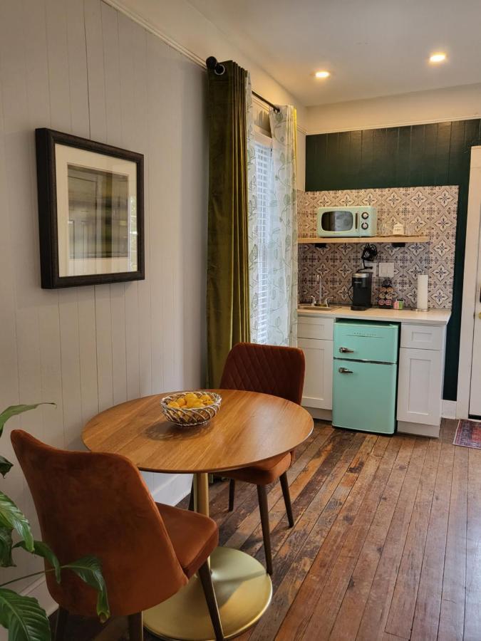 Thomas Weihs Haus Couette-café
